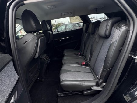 2021 Peugeot 5008 - thumbnail 10