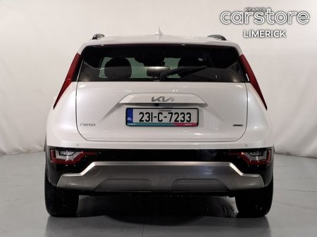 2023 Kia Niro 1.6 GDI PHEV K4 Auto €31,880 thumbnail
