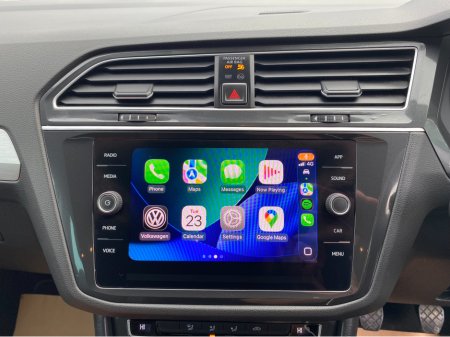 2017 Volkswagen Tiguan 2.0 TDi SE €17,995 thumbnail