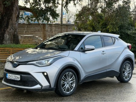 2023 Toyota C-HR KEYLESS ENTRY..FOLDING MIRRORS €22,950 thumbnail