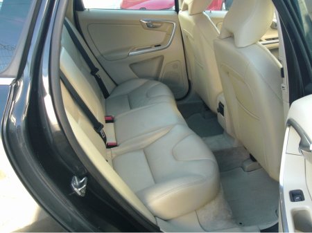 2015 Volvo XC60 D4 FWD SE GT 5DR AUTO * FSH * NCT 05/27 €17,495 thumbnail