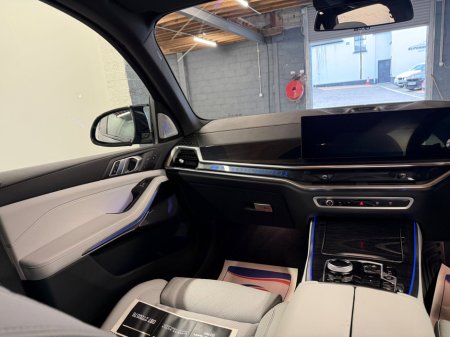 2025 BMW X5  €104,995 thumbnail