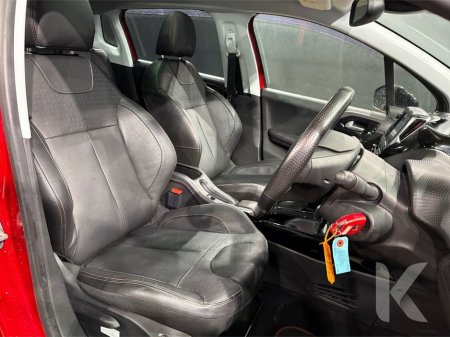 2020 Peugeot 2008 - thumbnail 16