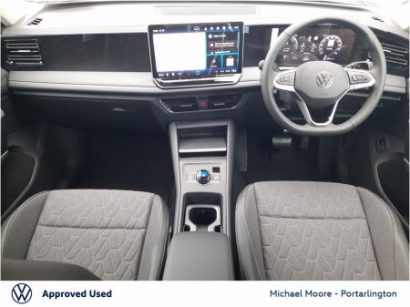 2026 Volkswagen Tiguan - thumbnail 2