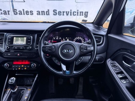 2017 Kia Carens OR RONDO PLATINUM PE 5DR €12,800 thumbnail