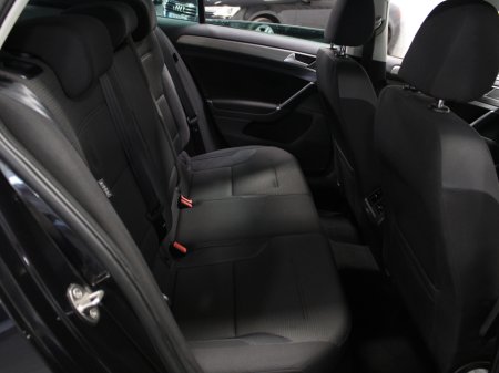 2017 Volkswagen Golf 1.2 TSI COMFORTLINE €15,950 thumbnail