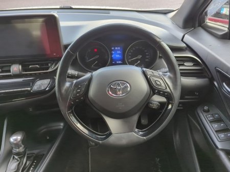2018 Toyota C-HR HYBRID LUNA 4DR AUTO €22,000 thumbnail