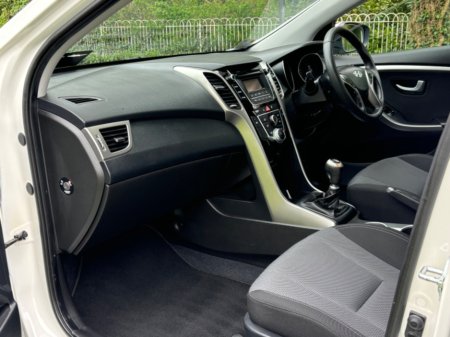 2012 Hyundai i30 - thumbnail 8