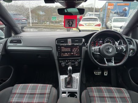 2018 Volkswagen Golf GOLF GTI €27,888 thumbnail