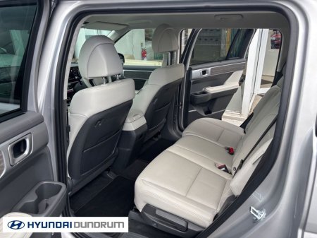 2025 Hyundai Santa Fe Phev Premium €64,950 thumbnail