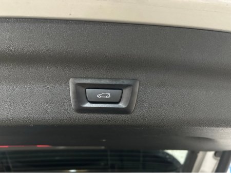 2025 BMW iX1 - thumbnail 15