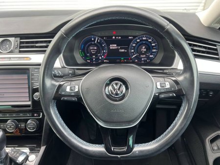 2016 Volkswagen Passat - thumbnail 5
