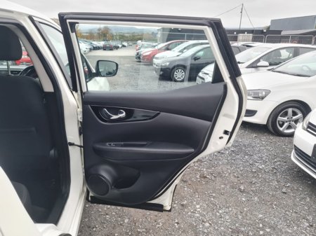 2019 Nissan Qashqai - thumbnail 11