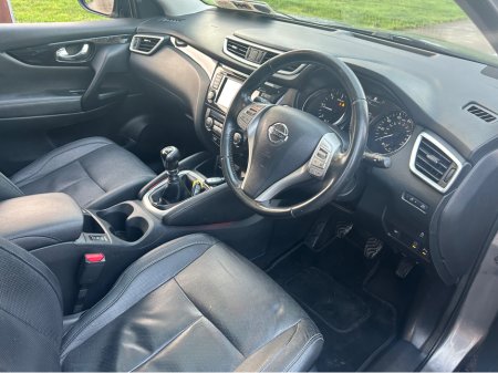 2015 Nissan Qashqai 1.6 DCI TEKNA 130bhp // FULL LEATHER // €9,900 thumbnail