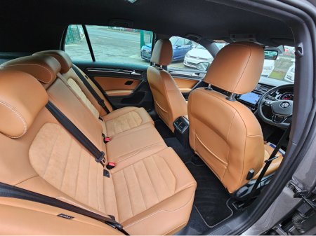 2014 Volkswagen Golf - thumbnail 4