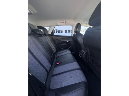 2019 Peugeot 3008 - thumbnail 17