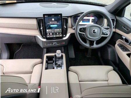 2025 Volvo XC90 - thumbnail 4