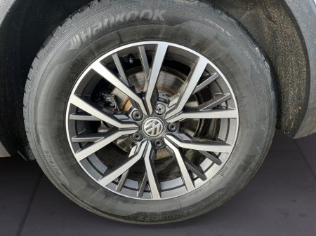 2020 Volkswagen Tiguan CL 2.0 TDI MANUAL 6SPEED FWD 150HP 5DR €23,900 thumbnail