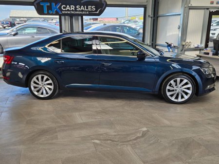 2019 Skoda Superb - view 3