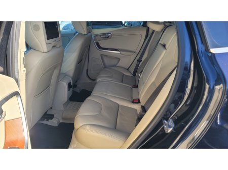 2016 Volvo XC60 - thumbnail 14