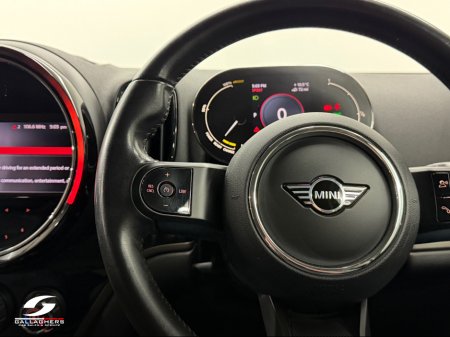 2022 MINI Countryman (221) COUNTRYMAN E ALL4 CLA CLASSIC €32,995 thumbnail