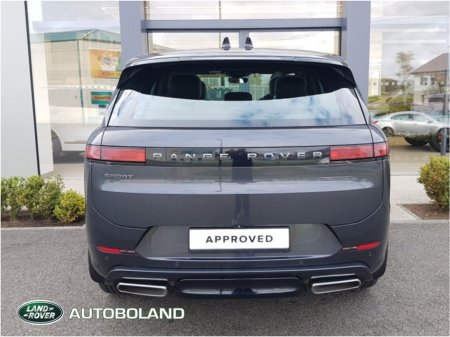 2024 Land Rover Range Rover Sport *Balance of 5 years or 150,000 KM Warranty * 3.0 PHEV P460e Dynamic SE - Sliding Pan Roof, Cold Climate Pack, Electric Deployable Towbar €99,995 thumbnail