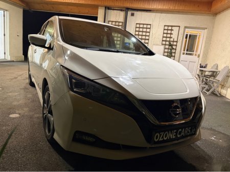 2020 Nissan Leaf - thumbnail 1