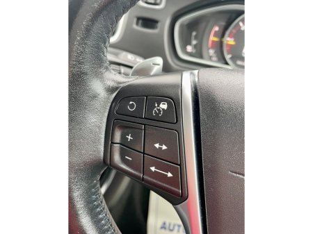 2017 Volvo V40 - thumbnail 25