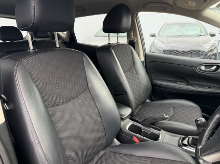 2018 Nissan Pulsar - thumbnail 13