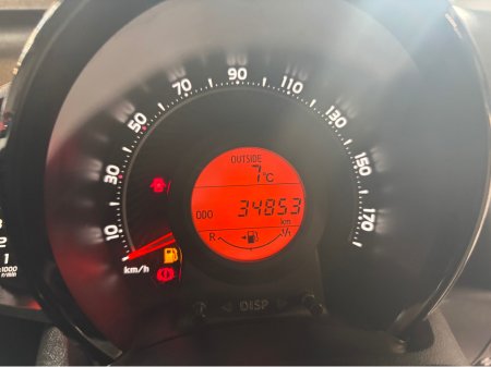 2020 Toyota Aygo 1.0 XPLAY SPHONE 4DR €9,750 thumbnail