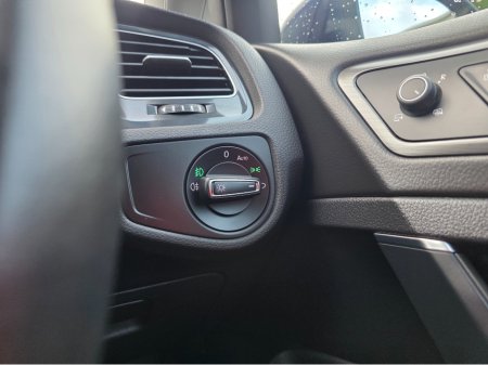 2017 Volkswagen Golf ( 172 REG ) NEW MODEL 1.2 TSI CARPLAY ANDROIDAUTO  LANE ASSIST  ALLOYS €15,450 thumbnail