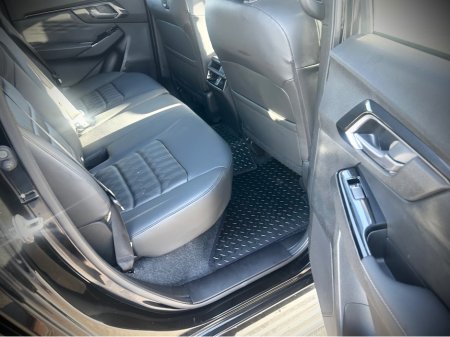 2026 Isuzu D-MAX 2025 MODEL RANGE LSE AUTO WITH CANOPY 5 SEATER €333 ROAD TAX €60,300