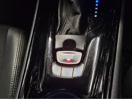 2023 Toyota C-HR HYBRID SPORT 4DR AUTO €25,950 thumbnail