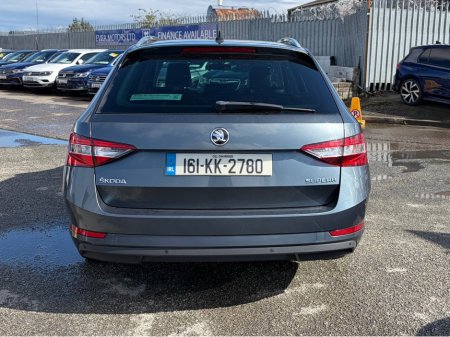 2016 Skoda Superb - thumbnail 5