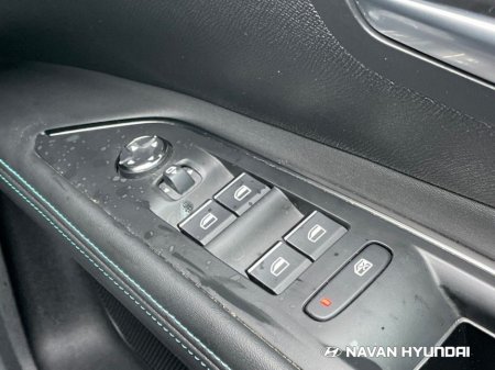 2024 Peugeot 5008 1.5 BlueHDi 130bhp Allure Auto €40,850 thumbnail