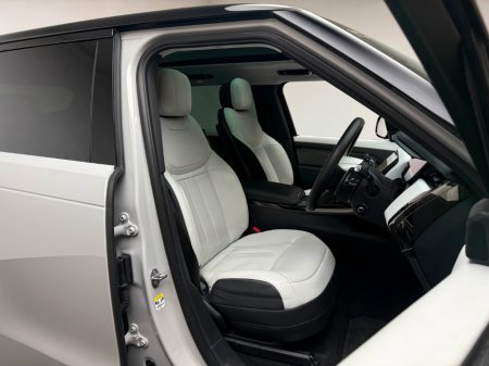 2024 Land Rover Range Rover Sport - thumbnail 11