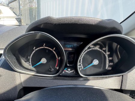 2017 Ford Fiesta - thumbnail 13