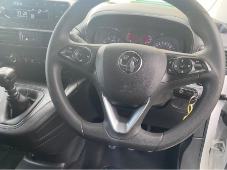 2022 Opel Combo - thumbnail 13