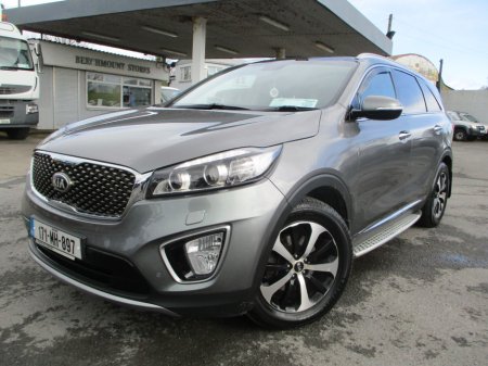 2017 Kia Sorento - thumbnail 2