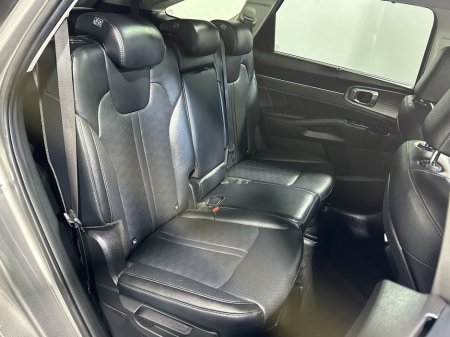 2025 Kia Sorento 2.2 Crdi 7 Seater 200BHP Auto €61,800 thumbnail