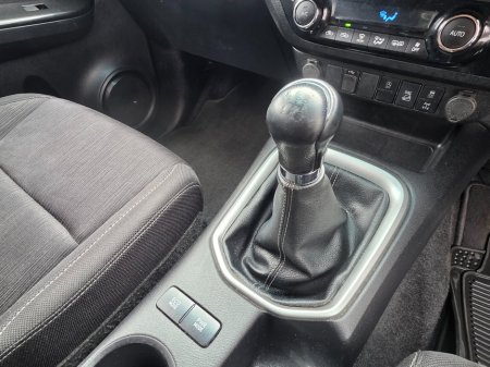 2021 Toyota Hilux - thumbnail 17