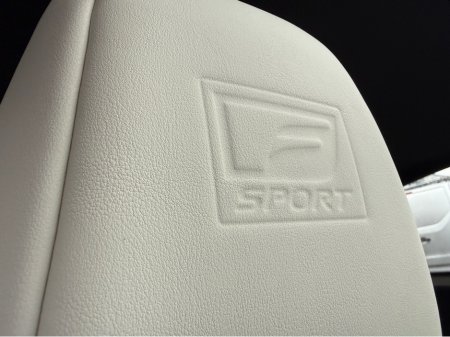 2024 Lexus ES 300 H F SPORT ES 300H 4DR AUTO €48,950 thumbnail