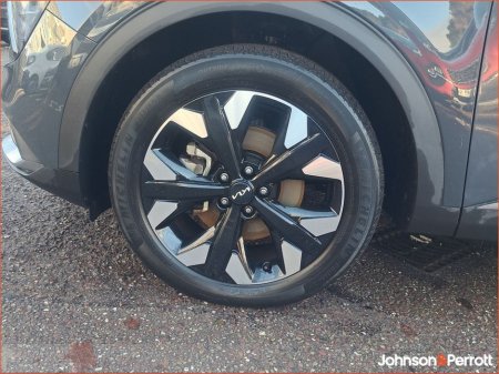 2023 Kia Sportage 1.6 PHEV K3 €36,900 thumbnail