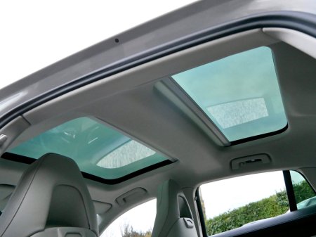 2023 Porsche Panamera - thumbnail 19