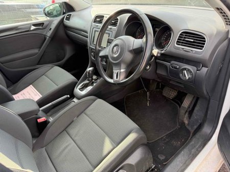 2012 Volkswagen Golf - thumbnail 4