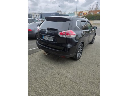 2015 Nissan X-Trail - thumbnail 4