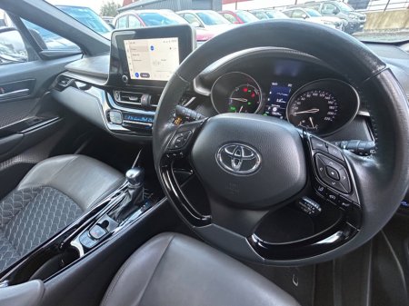 2023 Toyota C-HR 1.8 HYBRID SOL €24,850 thumbnail