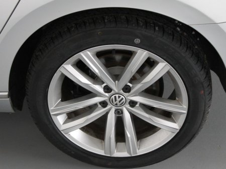 2018 Volkswagen Passat - thumbnail 29