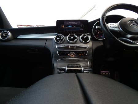 2019 Mercedes-Benz C Class 2.0 C 220 D AVANTGARDE AUTO 18% €19,999 thumbnail