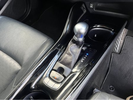 2018 Toyota C-HR DYNAMIC AUTOMATIC HYBRID 1.8 PETROL //MASSIVE SPEC//JBL SOUND SYSTEM//SAT NAV//FULL LEATHER HEATED SEATS//REVERSE CAMERA// €18,950 thumbnail